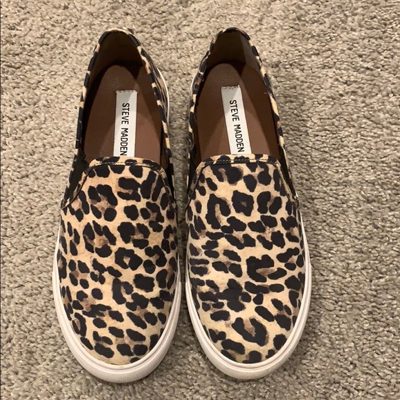 Steve Madden Shoes - ✨ leopard flats.